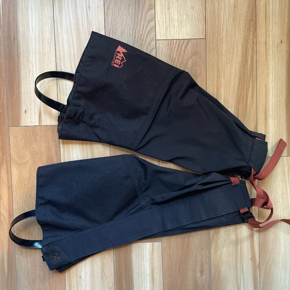 REI traverse gaiters